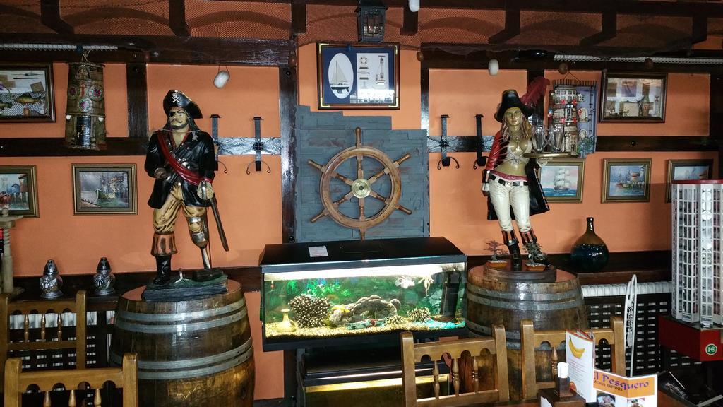Hostal El Pesquero Burgo Екстериор снимка
