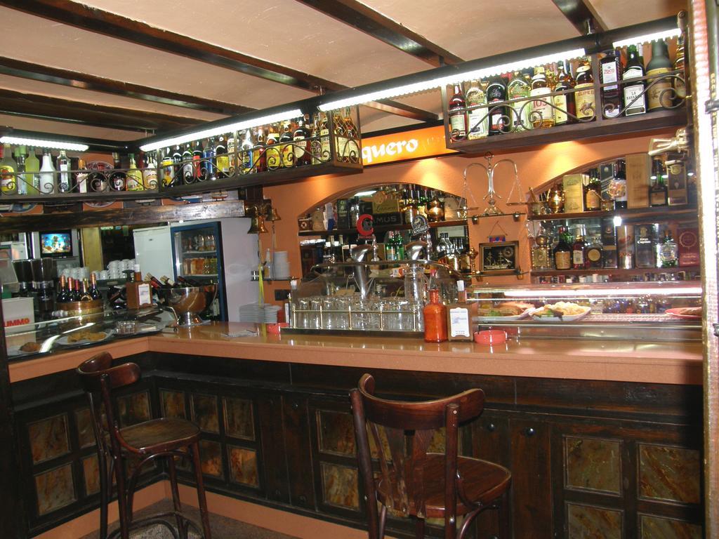 Hostal El Pesquero Burgo Екстериор снимка